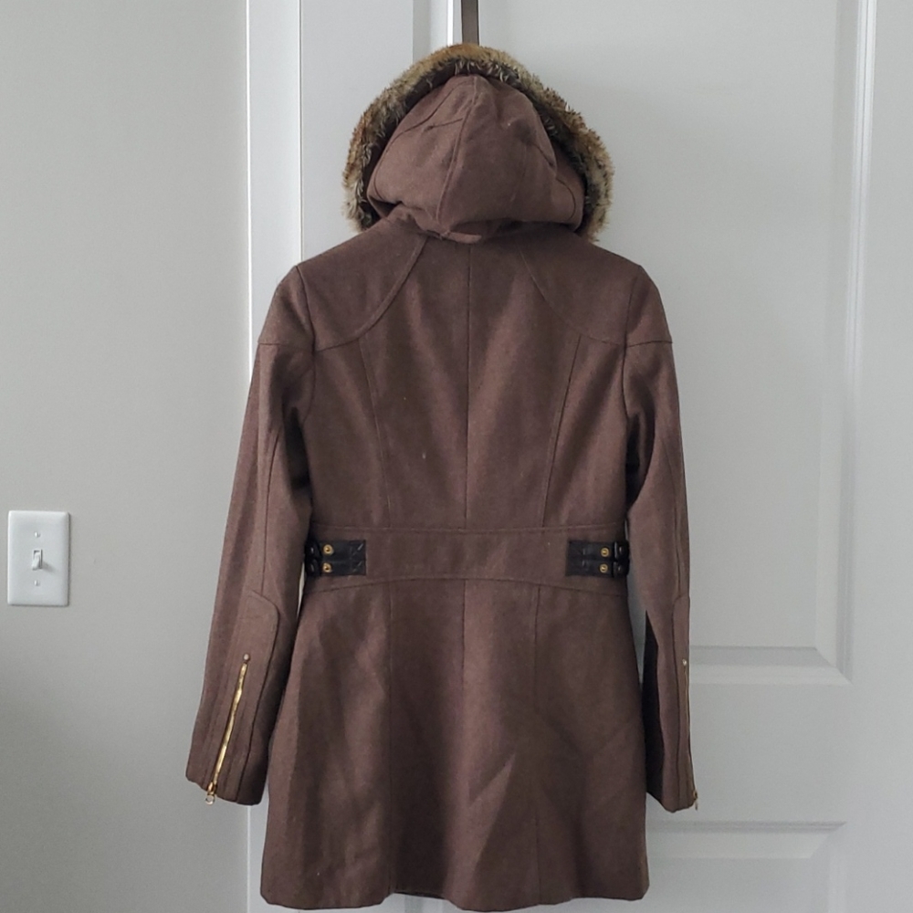 Coat - Picture 2 of 2